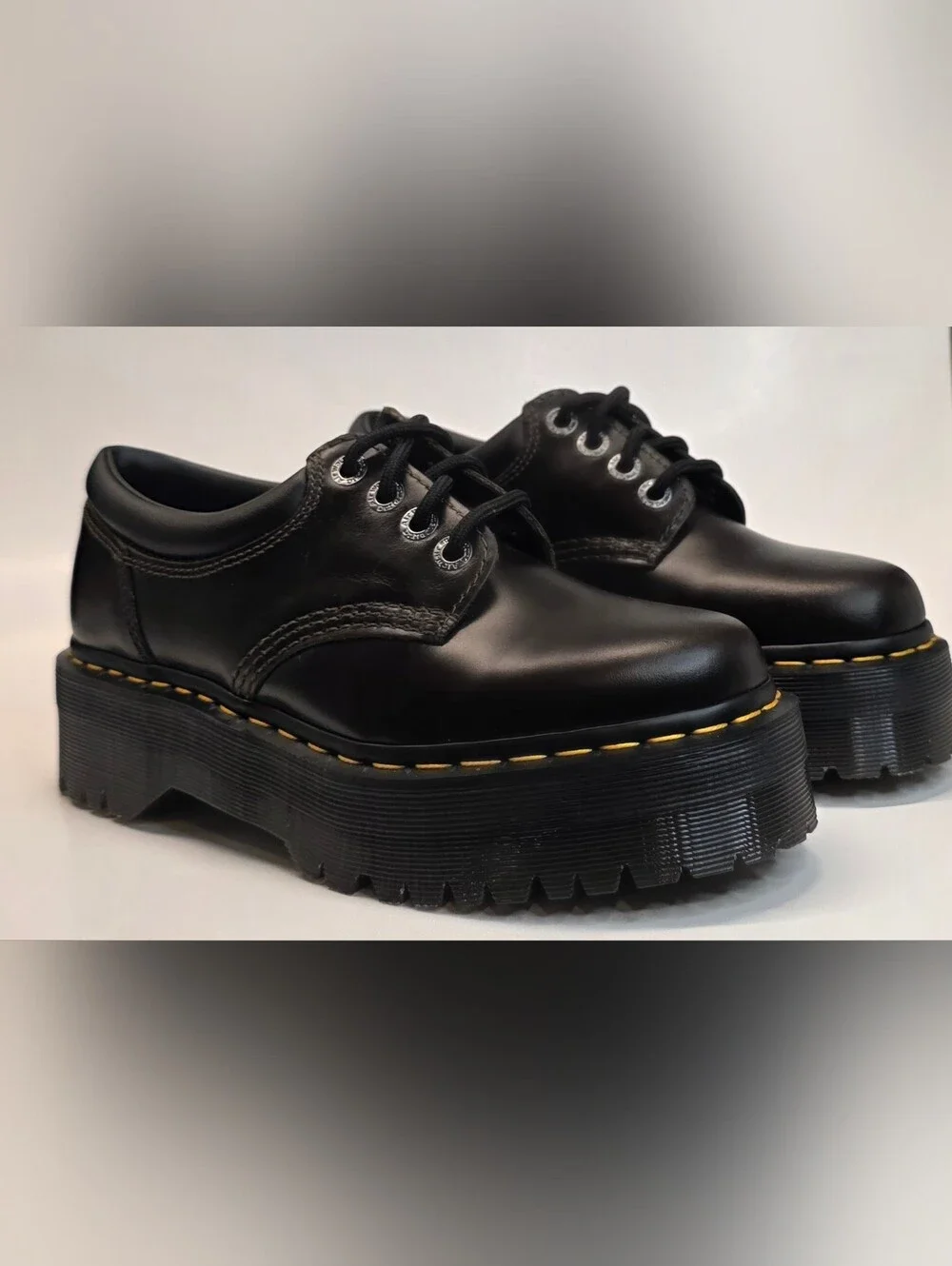 New Dr. Martens 8053 Quad Smooth Leather Platform Shoes in Black Women's Size 8